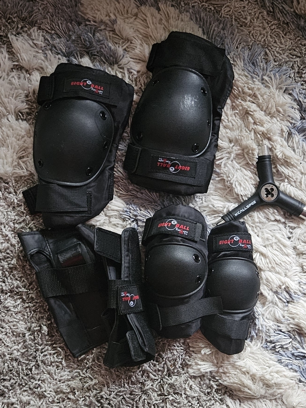 Eight Ball By Triple 8 Jr Protective Gear Bundle